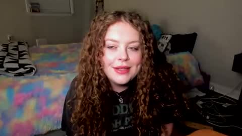 Strwbby online show from November 7, 2025, 5:29 am