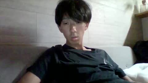 Asian boy online show from October 12, 2025, 4:50 pm