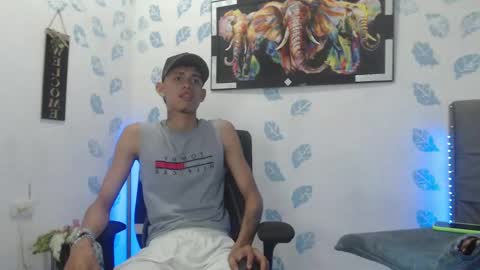 stuart_17 online show from October 7, 2025, 2:25 pm