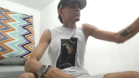 stuart_17 online show from October 10, 2025, 6:12 am