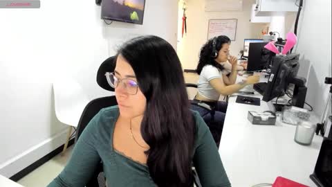 studcb_ online show from October 22, 2025, 3:45 pm