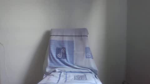 Snapshot of studdotcom chatting on April 7, 2026, 9:54 am Ero online show from April 7, 2026, 9:54 am
