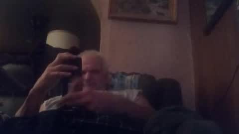 stuffamuffagus69 online show from November 20, 2025, 2:39 pm