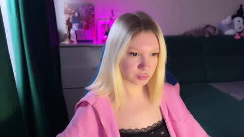 Snapshot of stuffy_ri chatting on December 27, 2024, 5:31 am stuffy_ri online show from December 27, 2024, 5:31 am