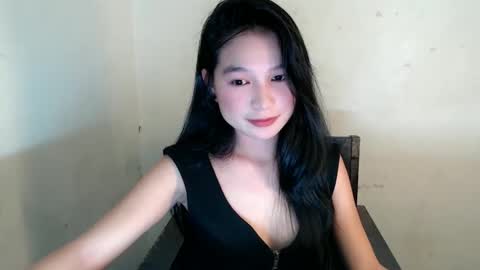 IM FLORIE online show from April 11, 2026, 2:10 pm