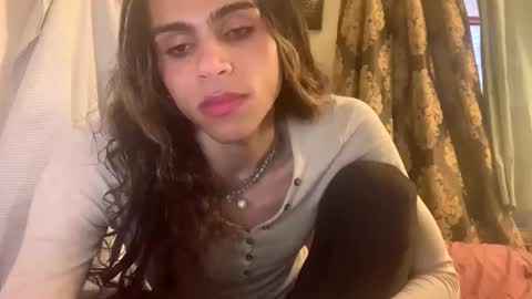 Snapshot of stxllaxcx chatting on November 12, 2025, 2:50 pm stxllaxcx online show from November 12, 2025, 2:50 pm