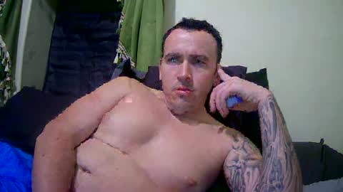 Snapshot of styles1003 chatting on December 11, 2024, 4:07 am styles1003 online show from December 11, 2024, 4:07 am