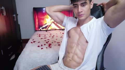 Snapshot of stylishman01 chatting on May 21, 2026, 10:06 pm stylish man online show from May 21, 2026, 10:06 pm
