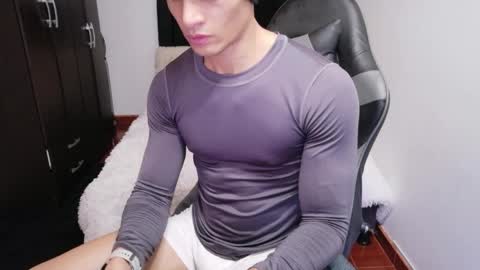 Snapshot of stylishman01 chatting on May 25, 2026, 8:59 pm stylish man online show from May 25, 2026, 8:59 pm
