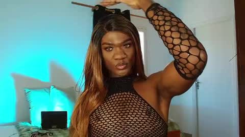 Snapshot of suannyklatten_ chatting on February 9, 2025, 12:19 pm Suanny Klatten It is my account independent online show from February 9, 2025, 12:19 pm