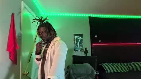 Hot Chocolate online show from November 8, 2025, 11:43 am