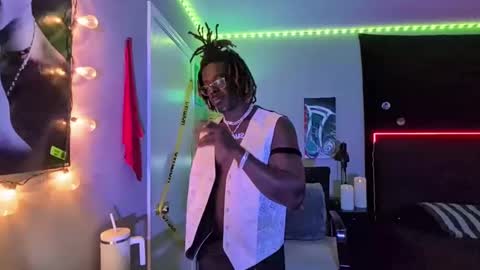 Hot Chocolate online show from November 18, 2025, 6:51 am