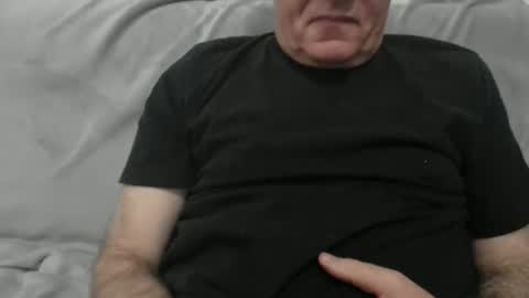 subforlatinas online show from December 4, 2025, 5:21 pm