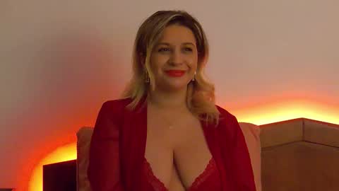 Carla online show from December 22, 2025, 10:18 pm