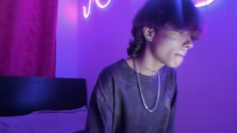 Snapshot of submissive_boyy_ chatting on December 3, 2025, 9:57 pm nico online show from December 3, 2025, 9:57 pm