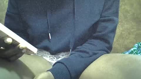 submissive_slut001 online show from December 28, 2024, 8:58 pm