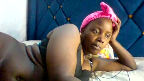 submissive_slut001 online show from November 22, 2025, 12:04 pm