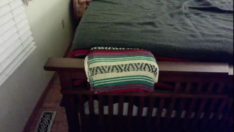 Snapshot of submitted4u chatting on December 11, 2024, 5:10 am Submitted4u online show from December 11, 2024, 5:10 am