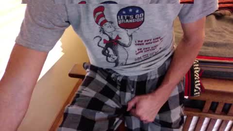 Submitted4u online show from November 30, 2025, 5:06 pm