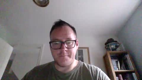 Snapshot of subpig84 chatting on April 11, 2026, 8:40 am Sub Male online show from April 11, 2026, 8:40 am