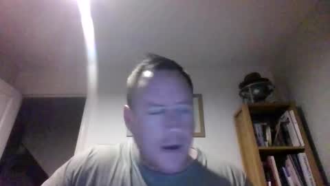 Snapshot of subpig84 chatting on April 11, 2026, 10:25 pm Sub Male online show from April 11, 2026, 10:25 pm