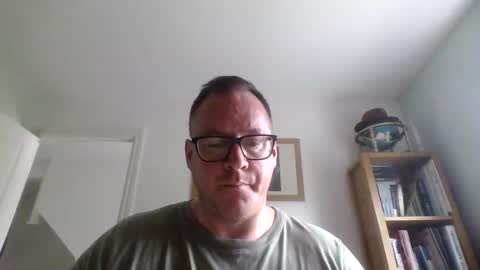 Snapshot of subpig84 chatting on June 6, 2026, 12:32 pm Sub Male online show from June 6, 2026, 12:32 pm