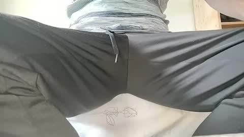 subslutboy2025 online show from February 25, 2025, 9:09 am