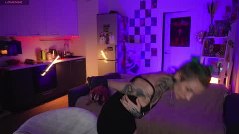 Snapshot of succubus_66 chatting on December 15, 2024, 12:06 pm succubus_66 online show from December 15, 2024, 12:06 pm