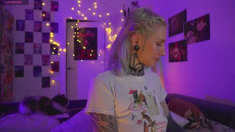 Snapshot of succubus_66 chatting on January 19, 2025, 2:38 pm succubus_66 online show from January 19, 2025, 2:38 pm