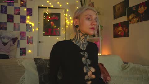 Snapshot of succubus_66 chatting on January 22, 2025, 10:07 am succubus_66 online show from January 22, 2025, 10:07 am