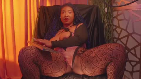 Snapshot of succubus_rosemilk chatting on May 14, 2026, 1:56 am Succubus RoseMilk online show from May 14, 2026, 1:56 am