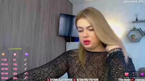 suchcute_ online show from February 24, 2026, 3:48 am