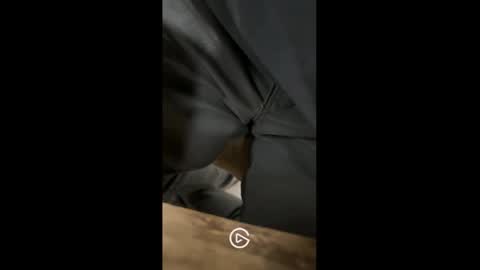 Snapshot of suck_me22 chatting on December 10, 2024, 12:39 am suck_me22 online show from December 10, 2024, 12:39 am