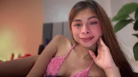 Snapshot of suckablechick chatting on November 4, 2025, 5:34 pm Marry online show from November 4, 2025, 5:34 pm