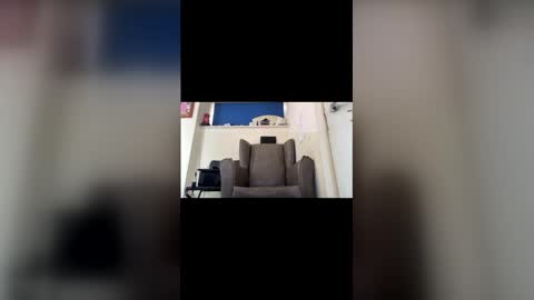 suckcockyh online show from April 18, 2026, 9:13 am