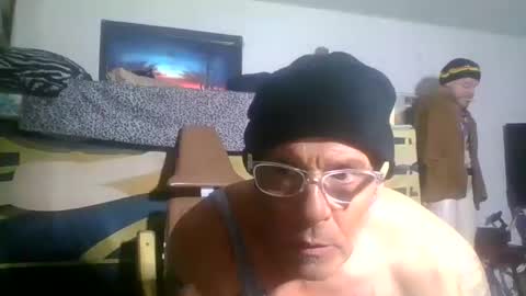 SUCKITU812 online show from October 10, 2025, 9:36 pm