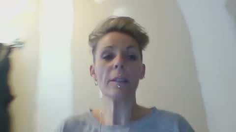 sucrette5629 online show from February 15, 2026, 10:47 am