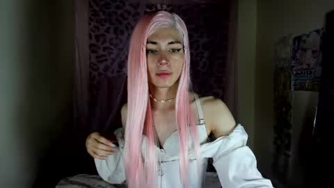 Snapshot of sue_krous chatting on June 15, 2026, 10:50 am sue online show from June 15, 2026, 10:50 am