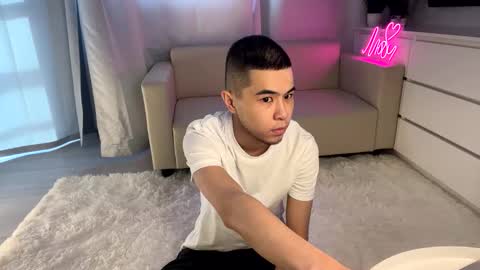 Snapshot of sue_star chatting on February 8, 2025, 9:13 am Emmy online show from February 8, 2025, 9:13 am