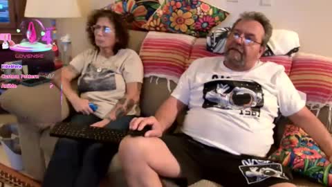 suenixon online show from October 2, 2025, 1:23 am