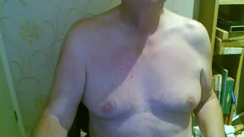 Snapshot of suffolkboy4 chatting on February 25, 2026, 7:12 pm suffolkboy4 online show from February 25, 2026, 7:12 pm