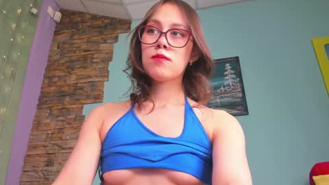 sugar blond online show from February 9, 2025, 4:57 am