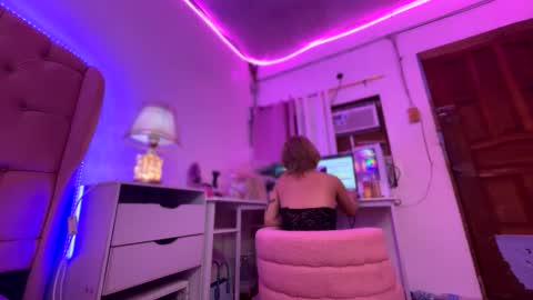 Snapshot of sugar_hally chatting on May 28, 2026, 9:12 pm your ultimate goddess online show from May 28, 2026, 9:12 pm