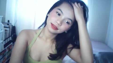 Rosiee online show from March 4, 2026, 11:33 pm