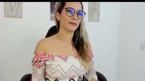 sugar_milff online show from January 29, 2025, 1:49 pm