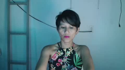 sugarantidote13 online show from November 28, 2025, 4:53 pm