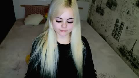 sugarkissx online show from April 3, 2026, 8:51 pm