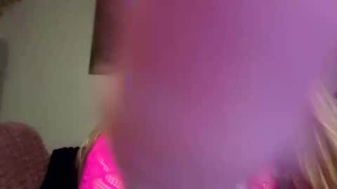 sugarrushxoxo online show from April 3, 2026, 4:43 am