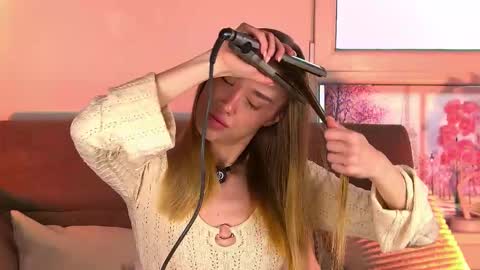 sugarskye online show from February 12, 2026, 7:14 am