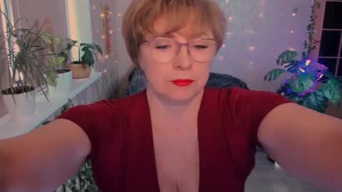 Vivien online show from February 4, 2026, 9:04 am